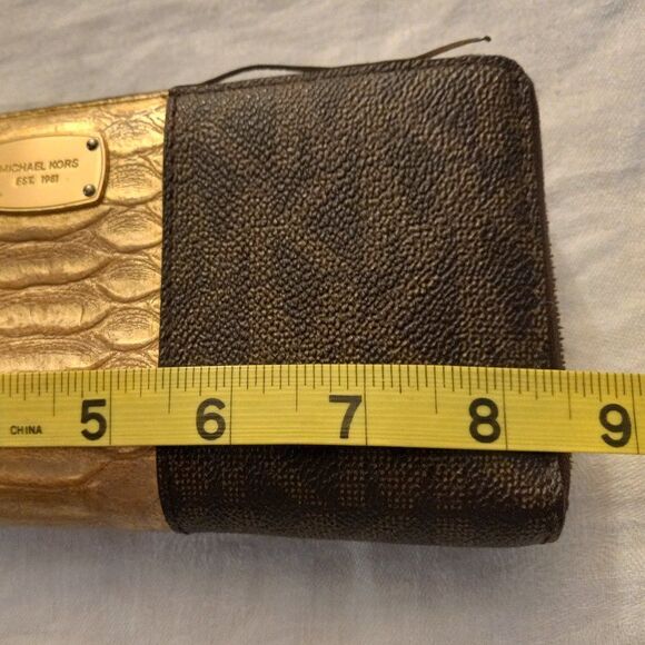 Michael Kors Full Size Wallet Cottagecore Grandmacore - Picture 4 of 10